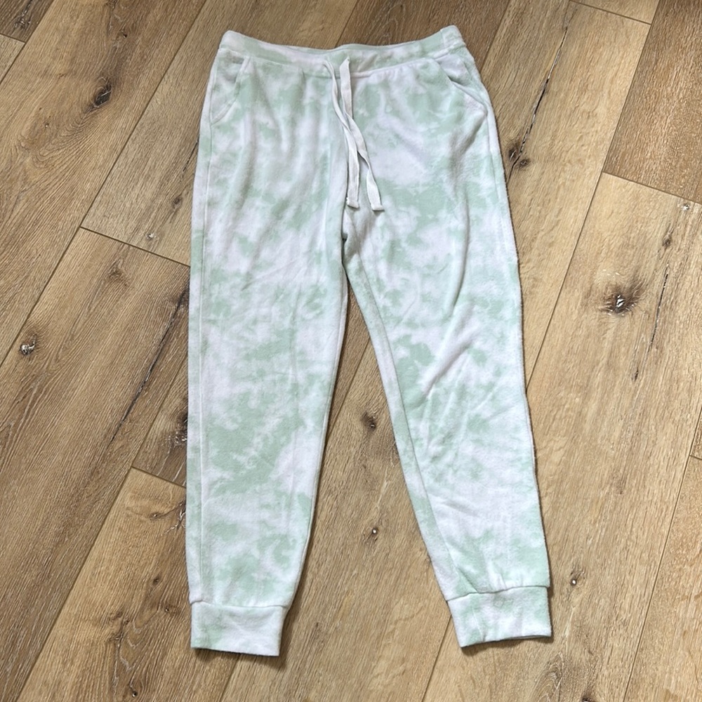 2LIV tie dye joggers M NWT pistachio green and white